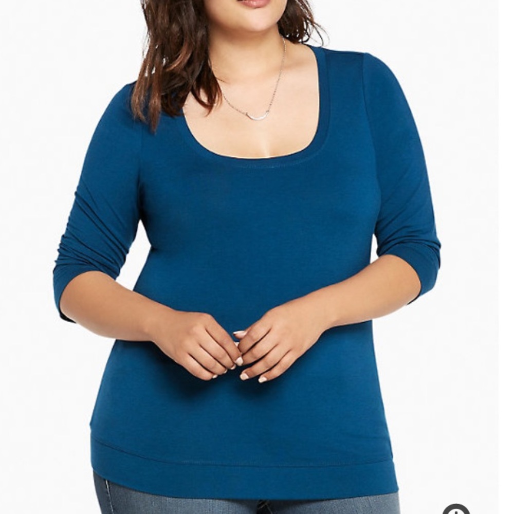 Solid Scoop Tee - image 1